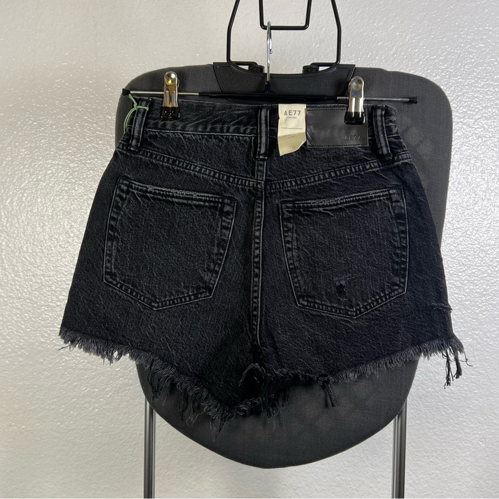 AE77 The High-Rise Cut-Off Women’s Stylish Black Denim Shorts Size 24 - Picture 5 of 13